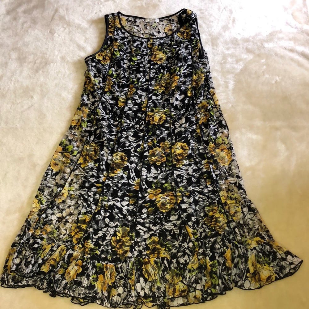 Dressbarn Sleeveless Floral Dress